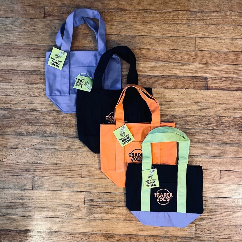 TRADER JOE'S HALLOWEEN MINI CANVAS TOTE BAG  Limited Edition SET Of 4 Brand New!